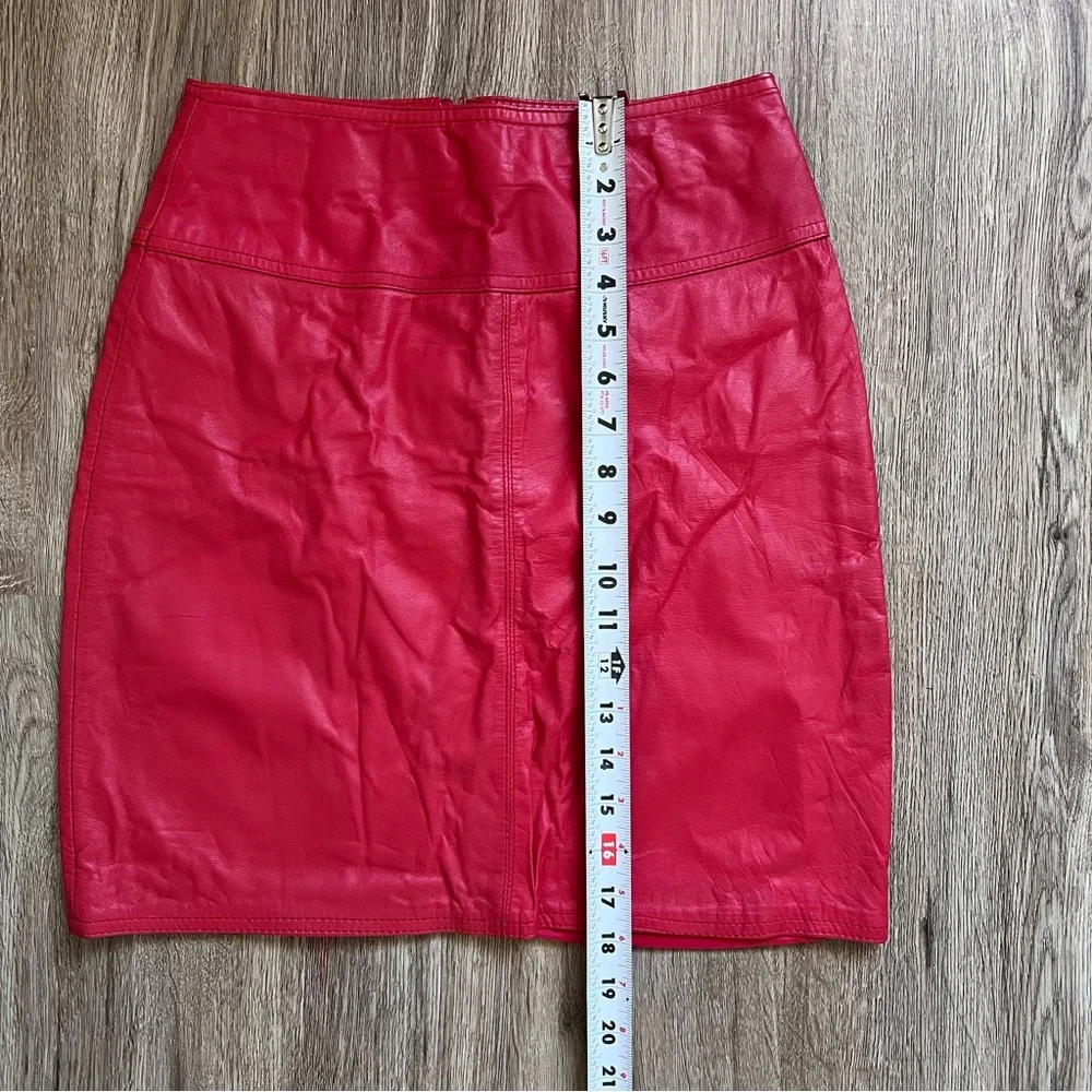 Trump Sport Red 100% Leather Skirt Size 7/8 - Picture 5 of 5